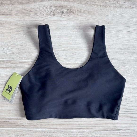 NWT All in Motion Everyday Soft Black Sports Bra - Picture 1 of 8